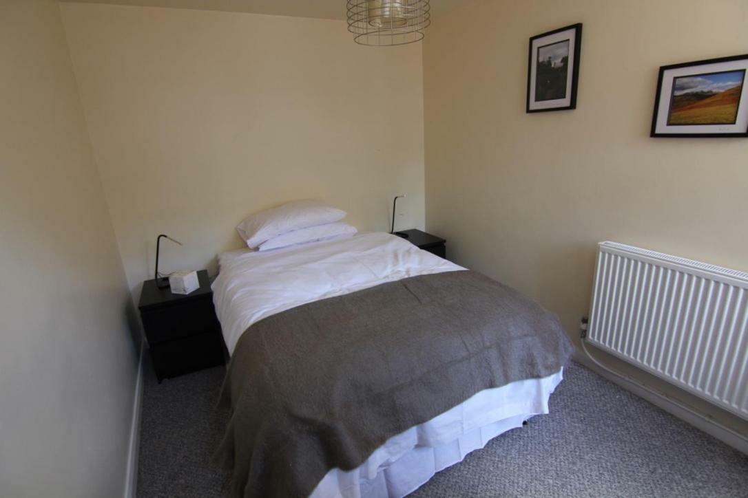 2 Leather Lane Ulverston Extérieur photo